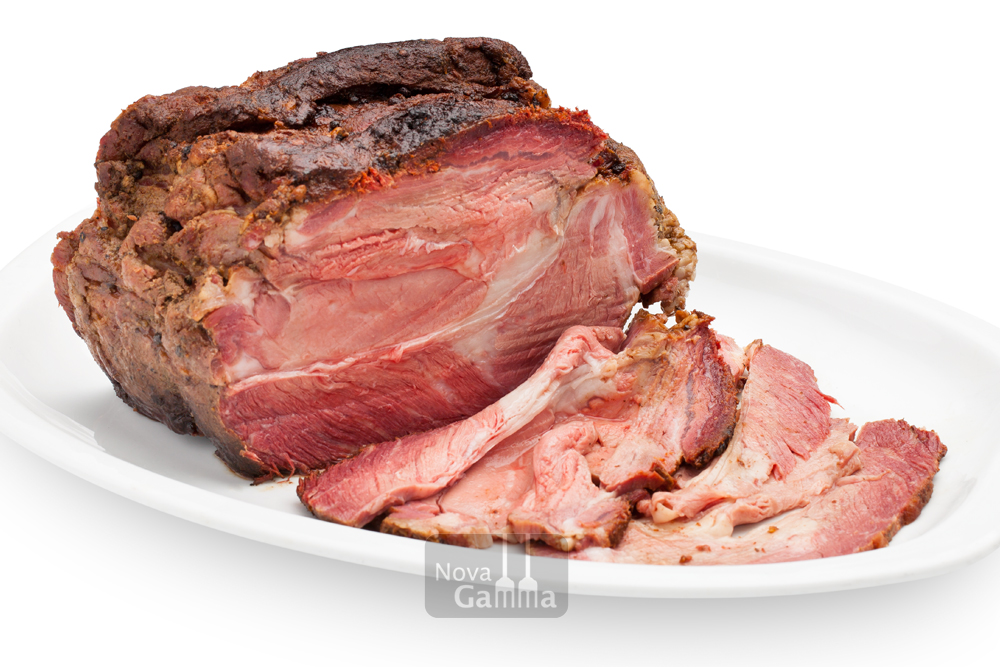Comprar Roast beef peça és un tall de bou tendre que es rosteix al forn molt ben condimentat. És un plat tradicional de la cuina Anglesa.